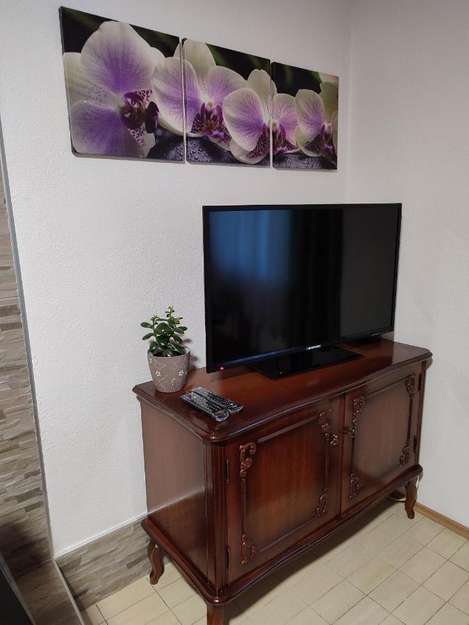 Apartman Adna Kulen Vakuf Bagian luar foto